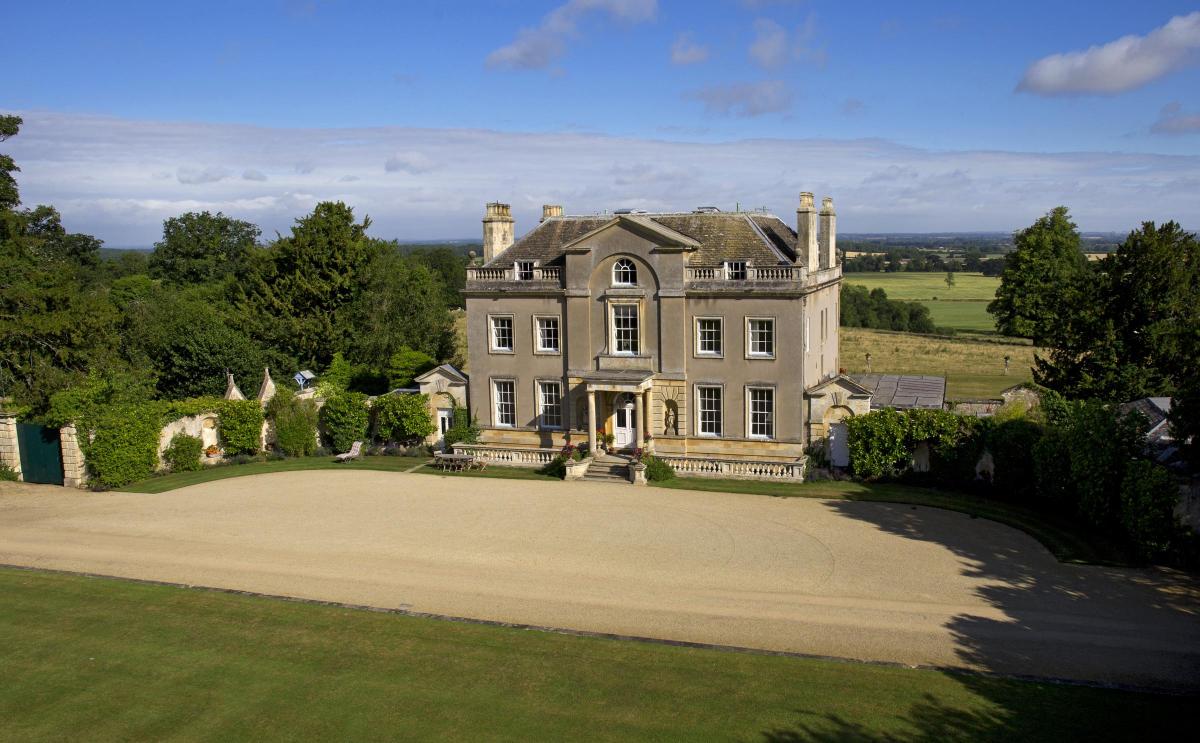 Faringdon House exterior